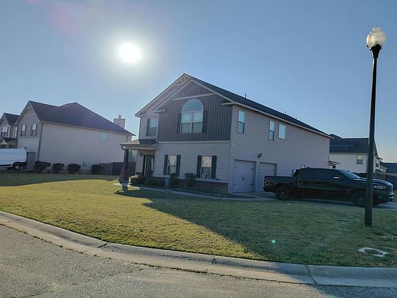 3rd image of 2727 Huntcliffe Dr