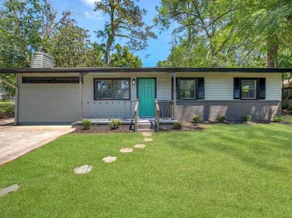 2112 Cambridge Dr, Tallahassee, FL 32304