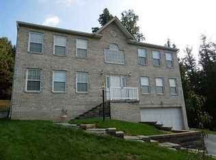 601 Dove Dr, Apollo, PA 15613