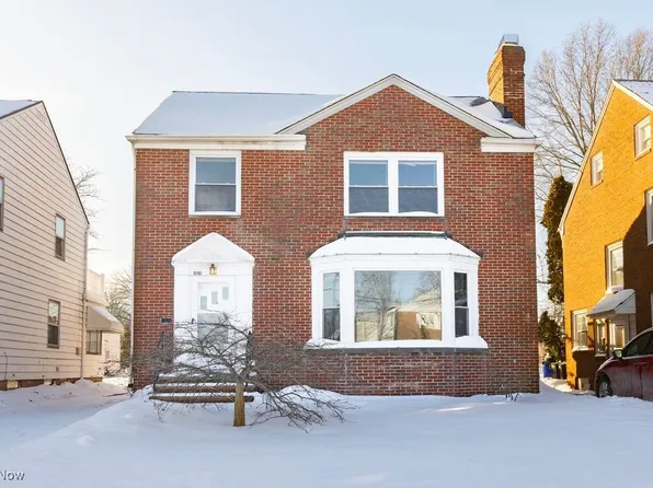3930 Silsby Rd, University Heights, OH 44118