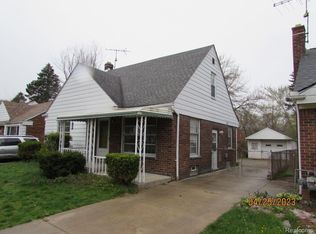 11461 Balfour Rd, Grosse Pointe, MI 48224