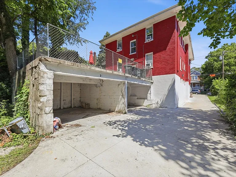 615 Probasco St #3 — Photo 4