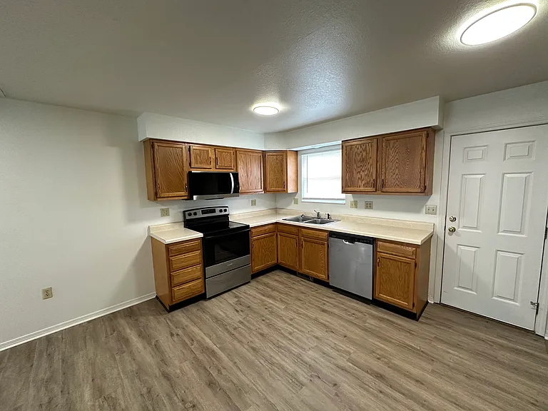 2808 Fremont Ct #2808 — Photo 1