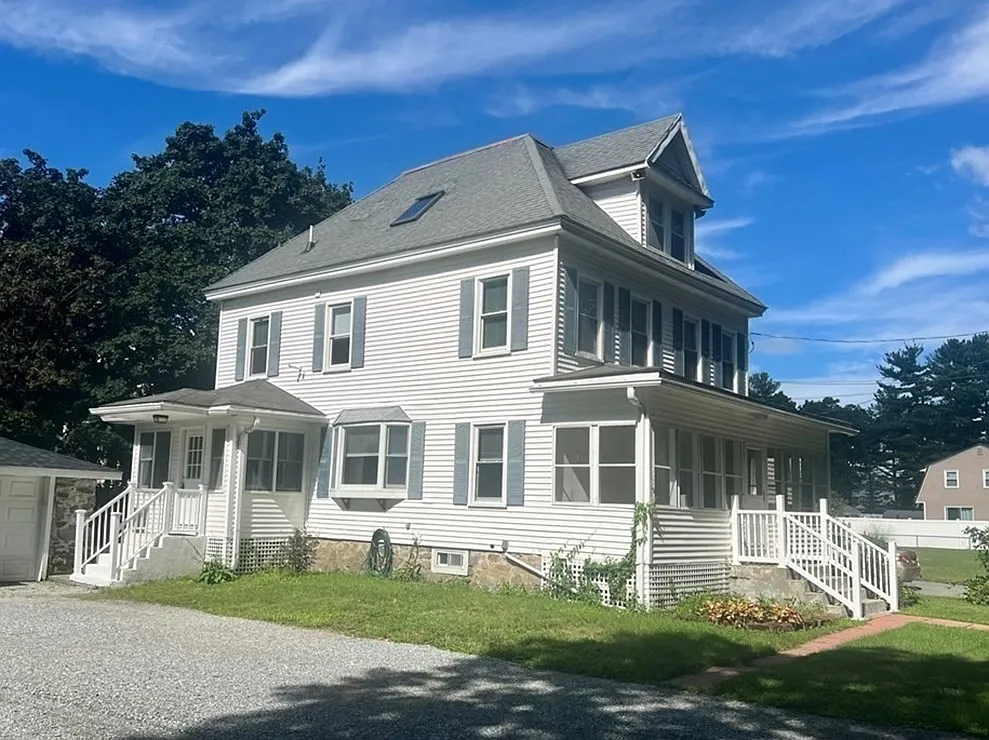 3 bed, 1050 sqft, $2,800 — Photo 1