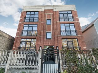 5225 W Addison St #2E, Chicago, IL 60641