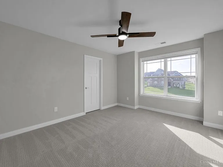 5874 Spinney Ct — Photo 34
