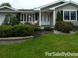 21 Newman Rd, Kendall Park, NJ 08824