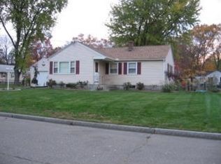 99 Mayher St, Springfield, MA 01104