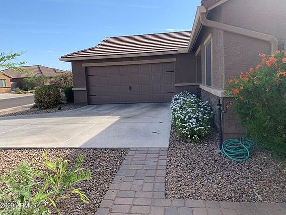 4th image of 493 W Pintail Dr