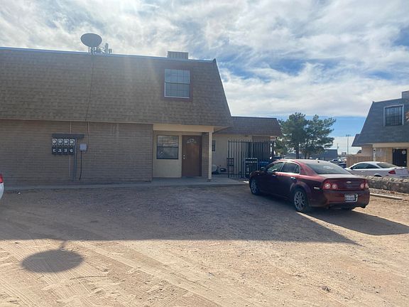 3rd image of 10811 Hubbard Ct
