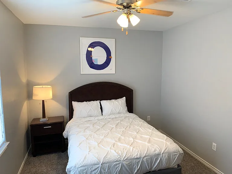 Port Royal Apartment Homes — Photo 10