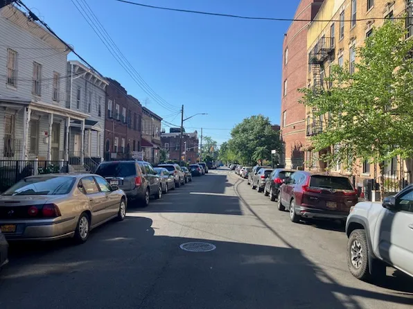 239 New Jersey Avenue image 3 of 3