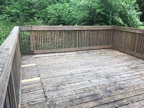 5th image of 4504 Christina Ln