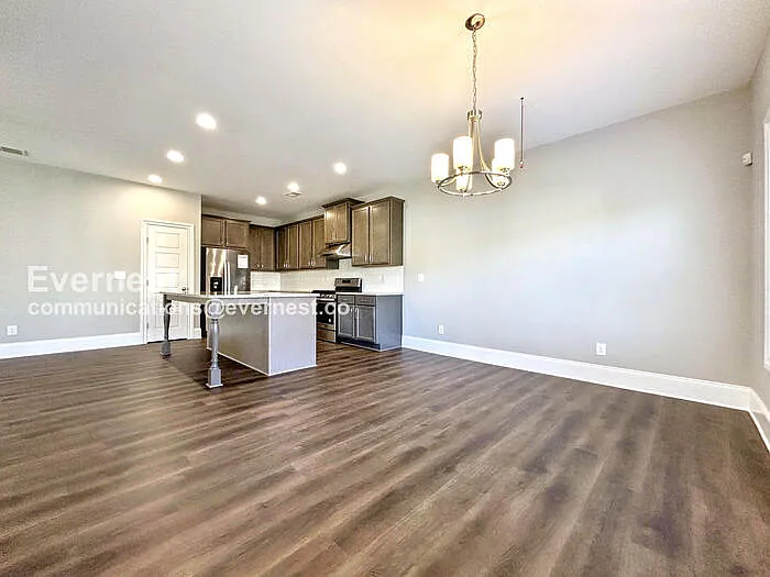 1763 Stone Hedge Dr NW — Photo 6