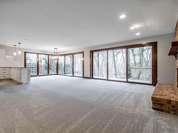 5th image of 3095 Griggsview Ct