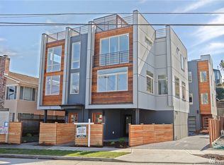 3038 Alki Ave SW, Seattle, WA 98116