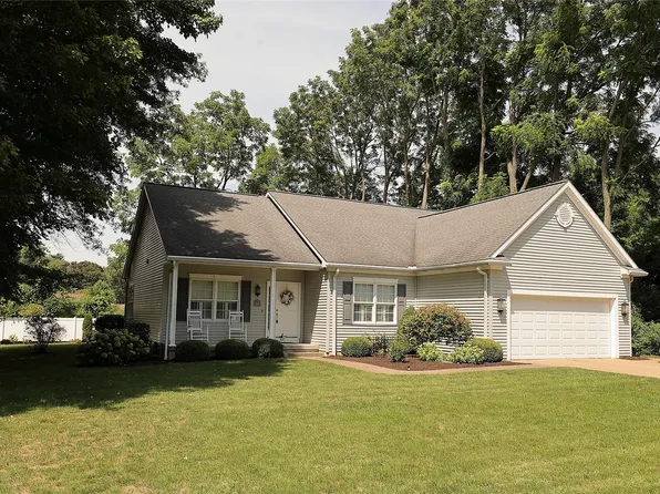 6870 Sheffield Dr, Fairview, PA 16415