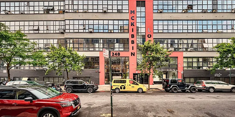 Rented by Deegan Management I Co., LLC | media 15