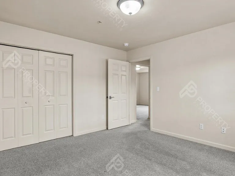 3037 Coal Mine Ave #F — Photo 33
