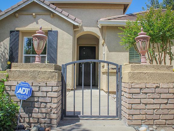 4th image of 10935 Meadowmont Way