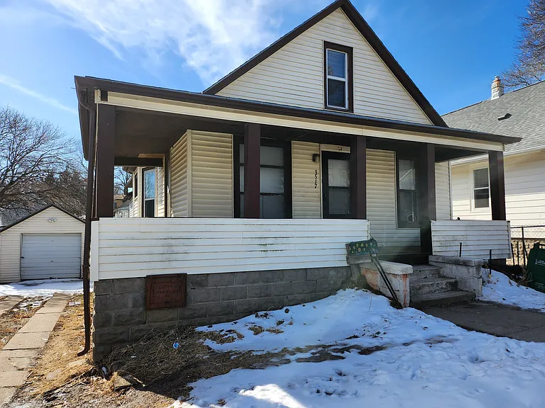 3517 V St — Photo 1
