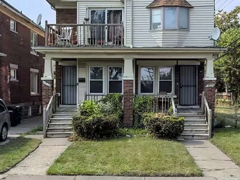 1926 Clements St — Photo 1