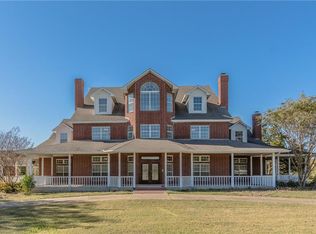 306 Log Cabin Rd, Ennis, TX 75119