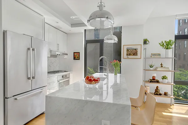 Sold by Compass | media 17