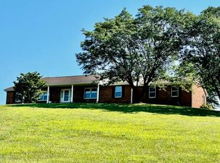 5212 Cloverdale Rd, Roanoke, VA 24019