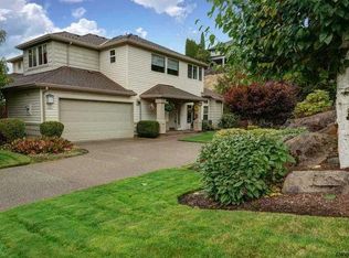 561 Inverness Dr SE, Salem, OR