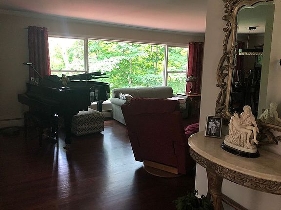 4th image of 26117 Hidden Valley Dr