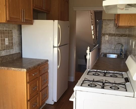 5th image of 2042 27th St #2