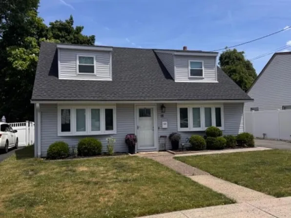 18 Sweetwood Dr, Cedar Grove Twp., NJ 07009