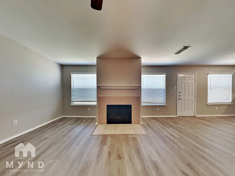 5114 Bright Oak Ct — Photo 6