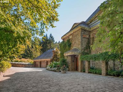5837 NW Skyline Blvd, Portland, OR, 97229