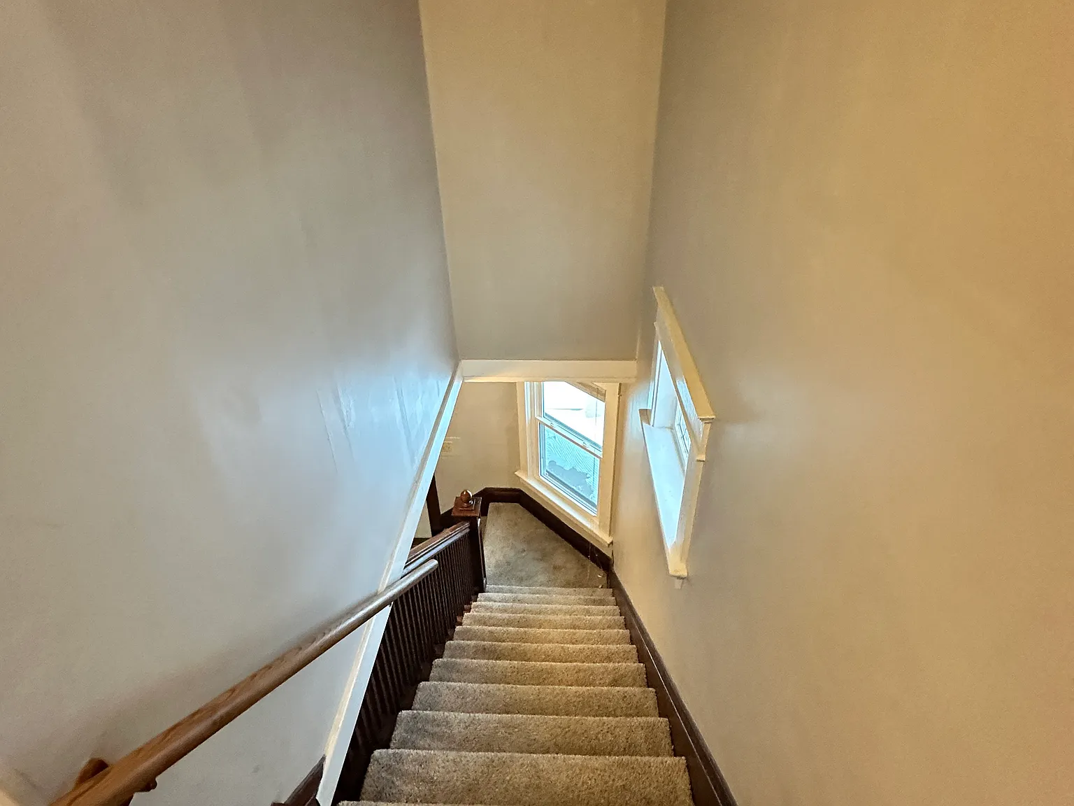 2 bed, 970 sqft, $1,050 — Photo 4