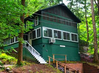 17 West Ln, Northfield, MA 01360