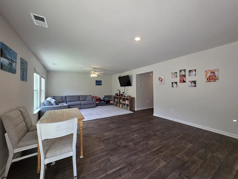 1812 Lacebark Dr — Photo 14