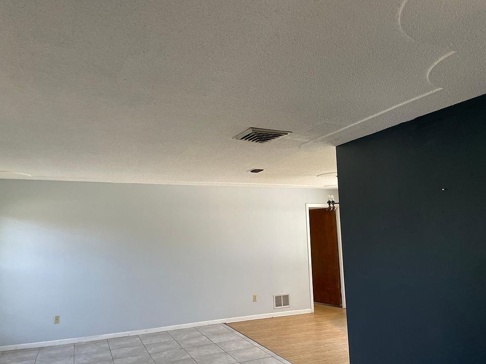 2nd image of 364 Reider Ave