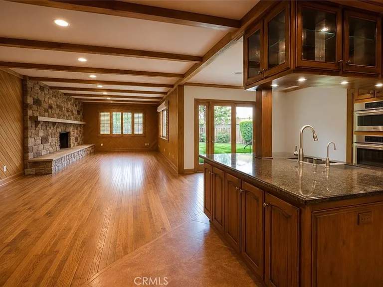 4720 Hayman Ave — Photo 21