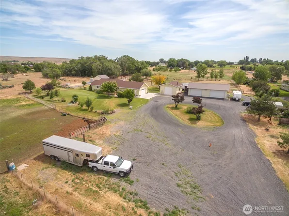 19627 Road A NE, Soap Lake, WA 98851