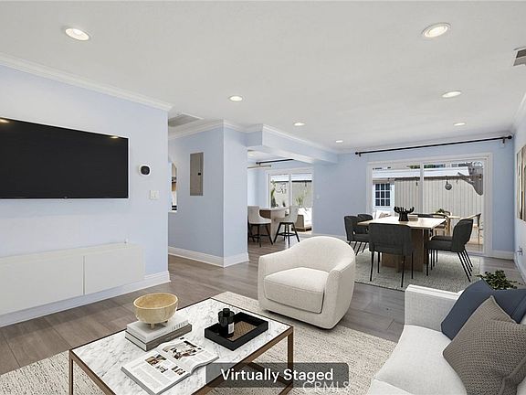 3rd image of 18134 Killion St Unit 4