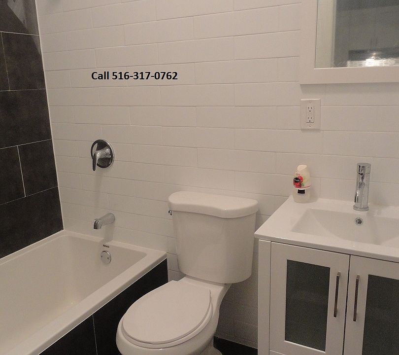 2nd image of 950 E 104th St