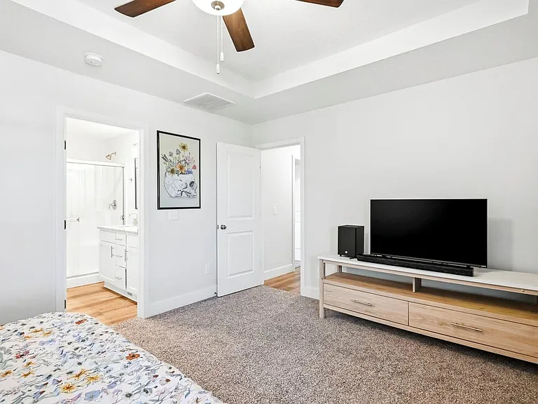 1753 E Macon St — Photo 13