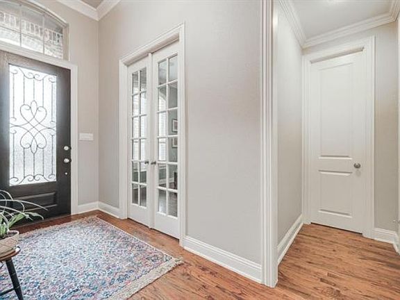 4th image of 10801 Eastern Cedar Way