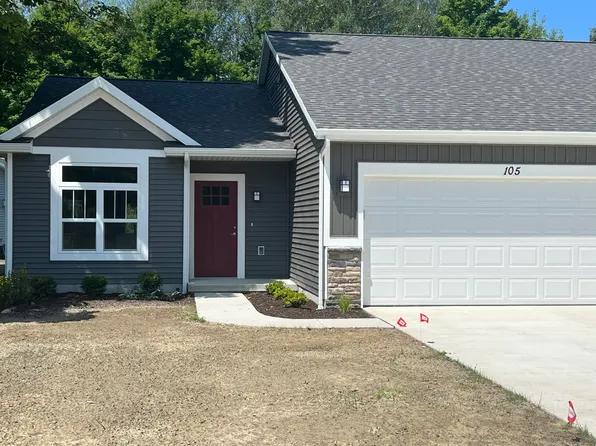 105 Creek Dr, Hart, MI 49420
