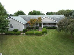1626 E Walton Rd, Shepherd, MI 48883