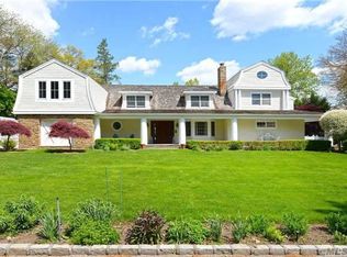 254 Adams Rd, Hewlett, NY 11557