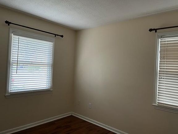 Living Room with double windows