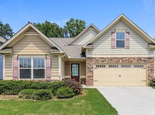 35 Mercer Ln, Cartersville, GA 30120